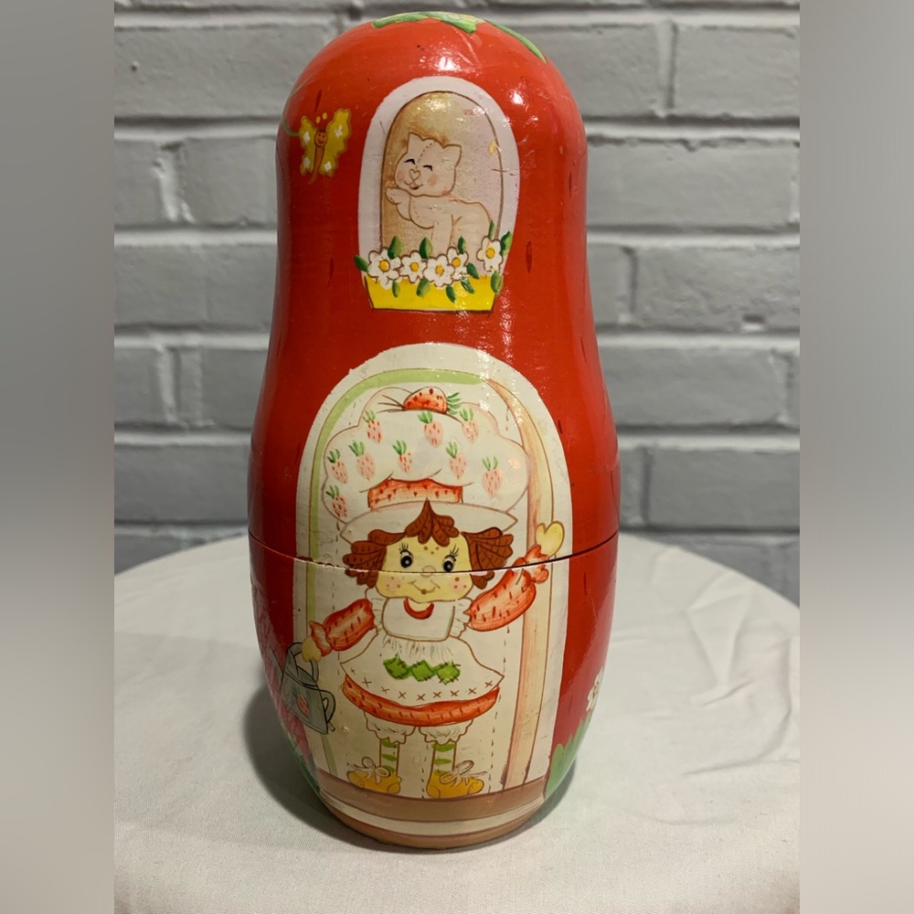 Rare vintage Strawberry Shortcake wooden nesting dolls (4).